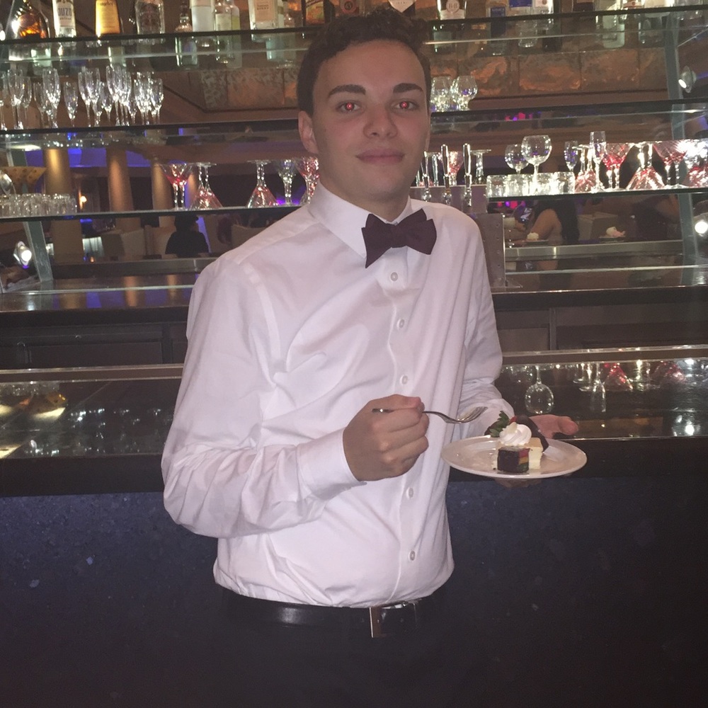 Meet your Posher, Juan